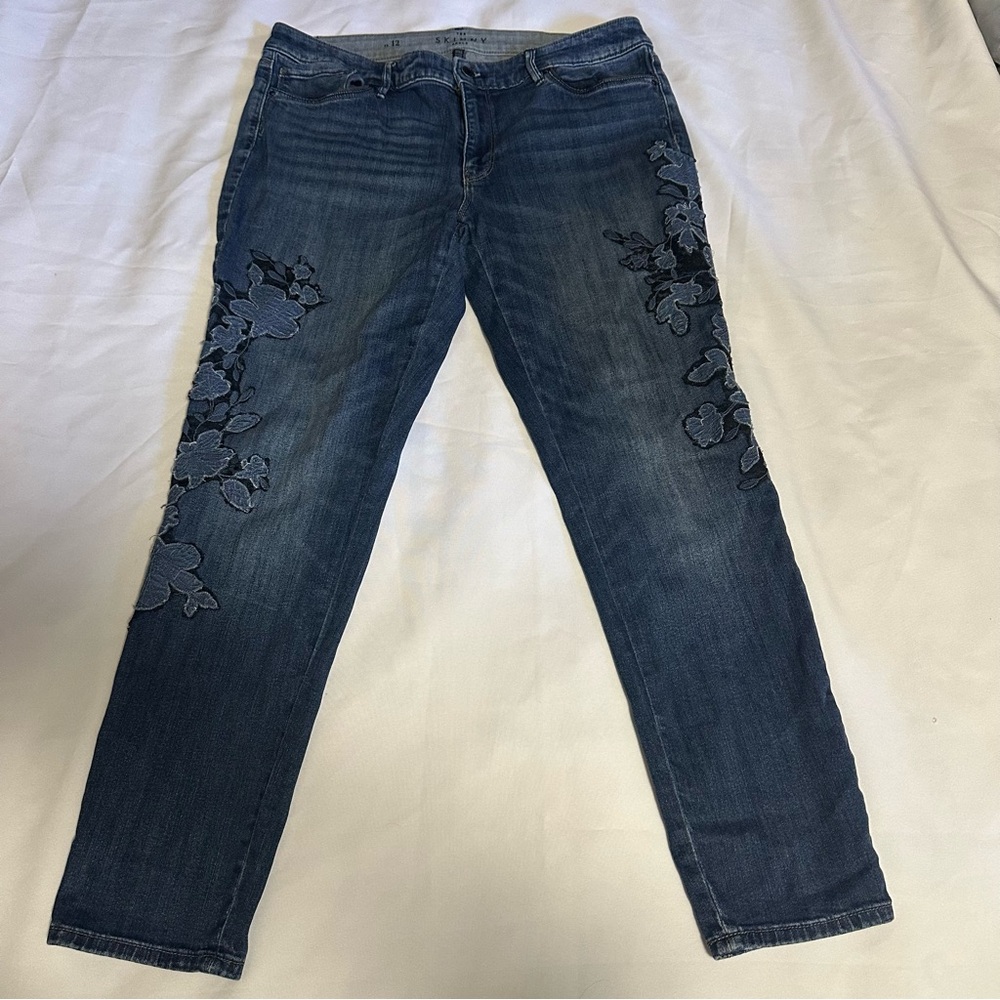 White House black market Women's Blue Floral Skinny Jeans size 12